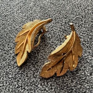 B.S.K. Elegant Gold Leaf Clip-On Earrings